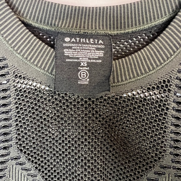 Athleta Oxygen Tank in Olive Green women’s size XS-EUC - Picture 3 of 4